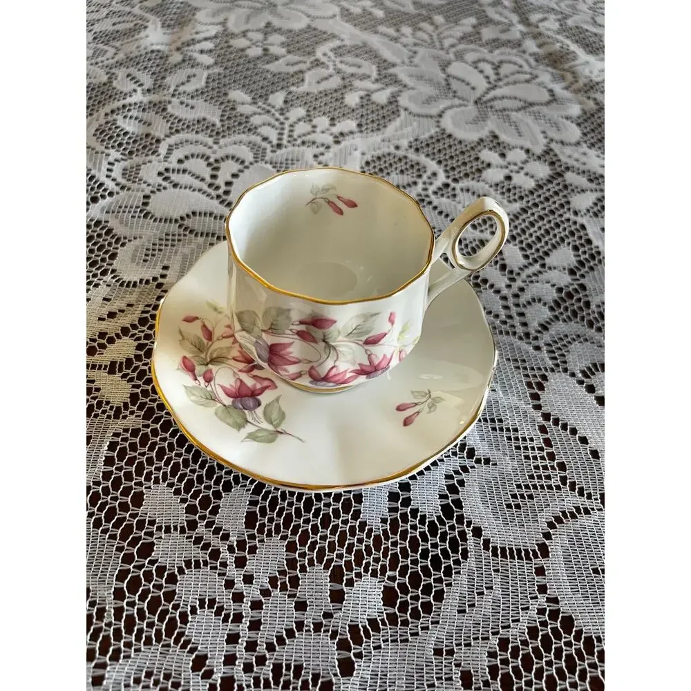 Queens Fine Bone China Hybrid Fuchsia 11
